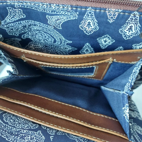 Chaps Ralph Lauren Shoulder Bag Navy Bandana Paisley Print Medium Purse Blue - Picture 13 of 13